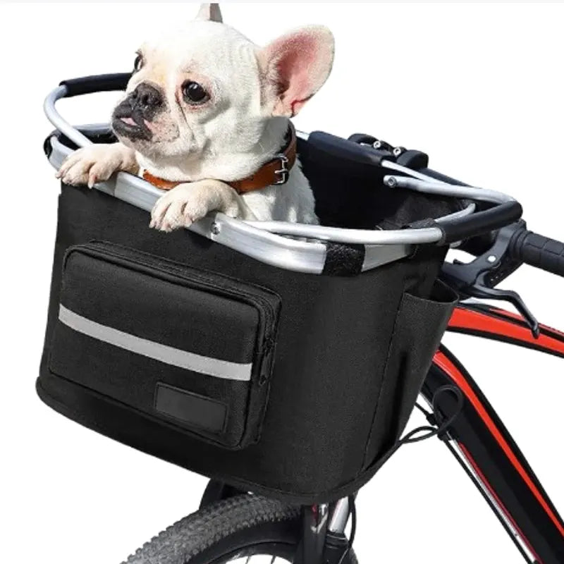 Panier Porte Bagage Velo Pour Chien - monté sur vélo, vue de 3/4, coloris noir, avec poche frontale zippée