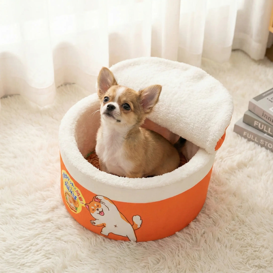 Panier doux pour chien - vue de face, motif nouilles instantanées, coloris orange et blanc